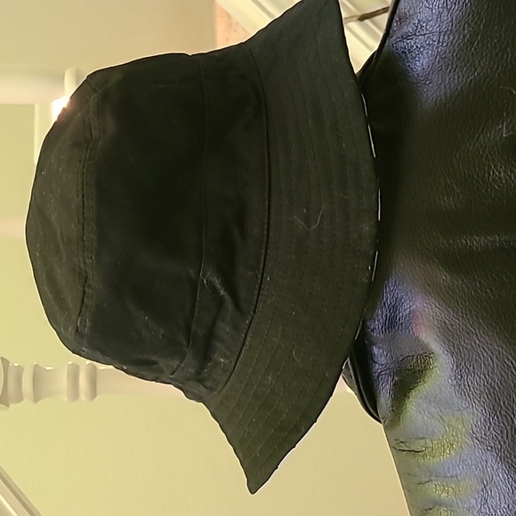 Checkered bucket hat - Picture 3 of 5